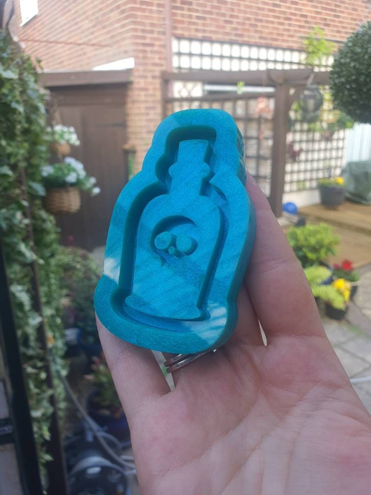 3 inch Poison bottle shaker silicone mould