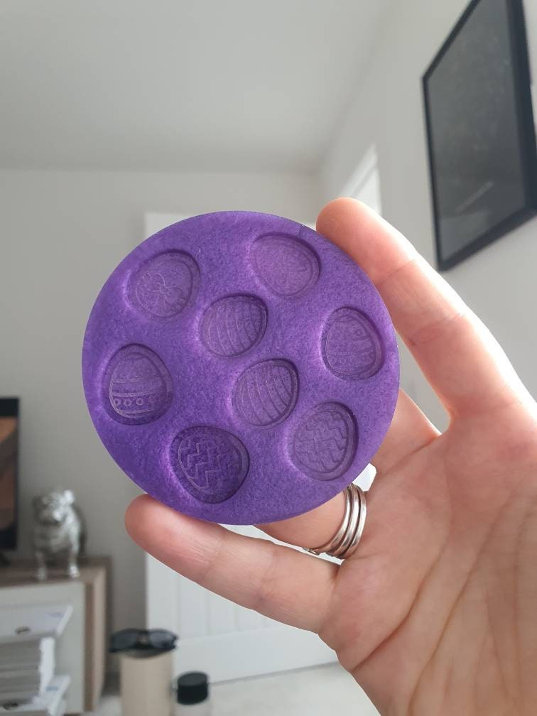 0.75 inch Cute Easter Eggs Silicone Mould