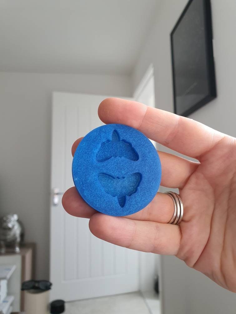 1 inch Cute Moths Silicone Mould