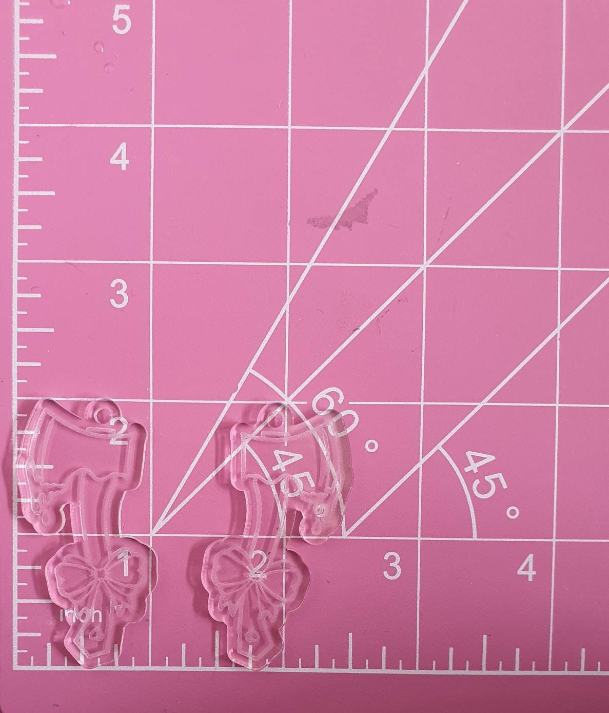 2 inch Cute Dripping Axes Silicone Mould