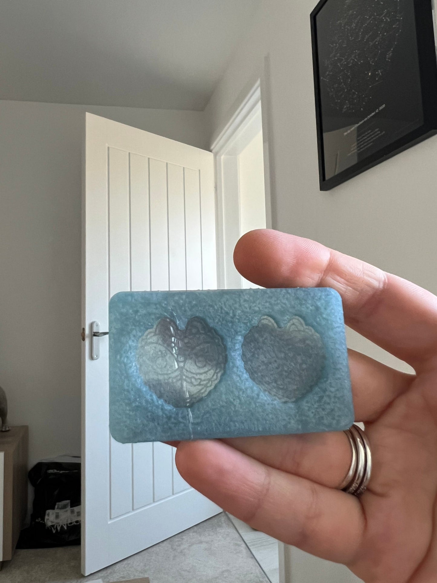 1 inch Puppy Butt Hearts Silicone Mould