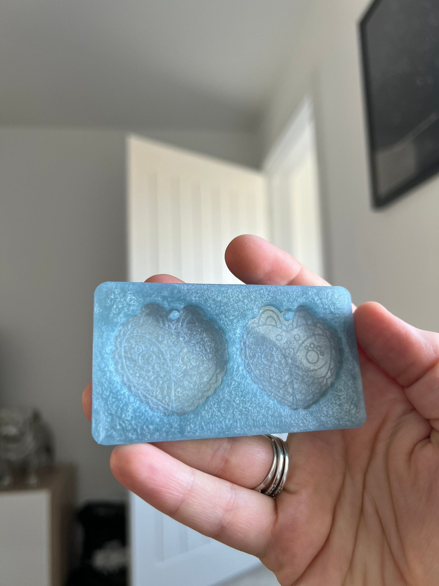 1.5 inch Puppy Butt Hearts Silicone Mould
