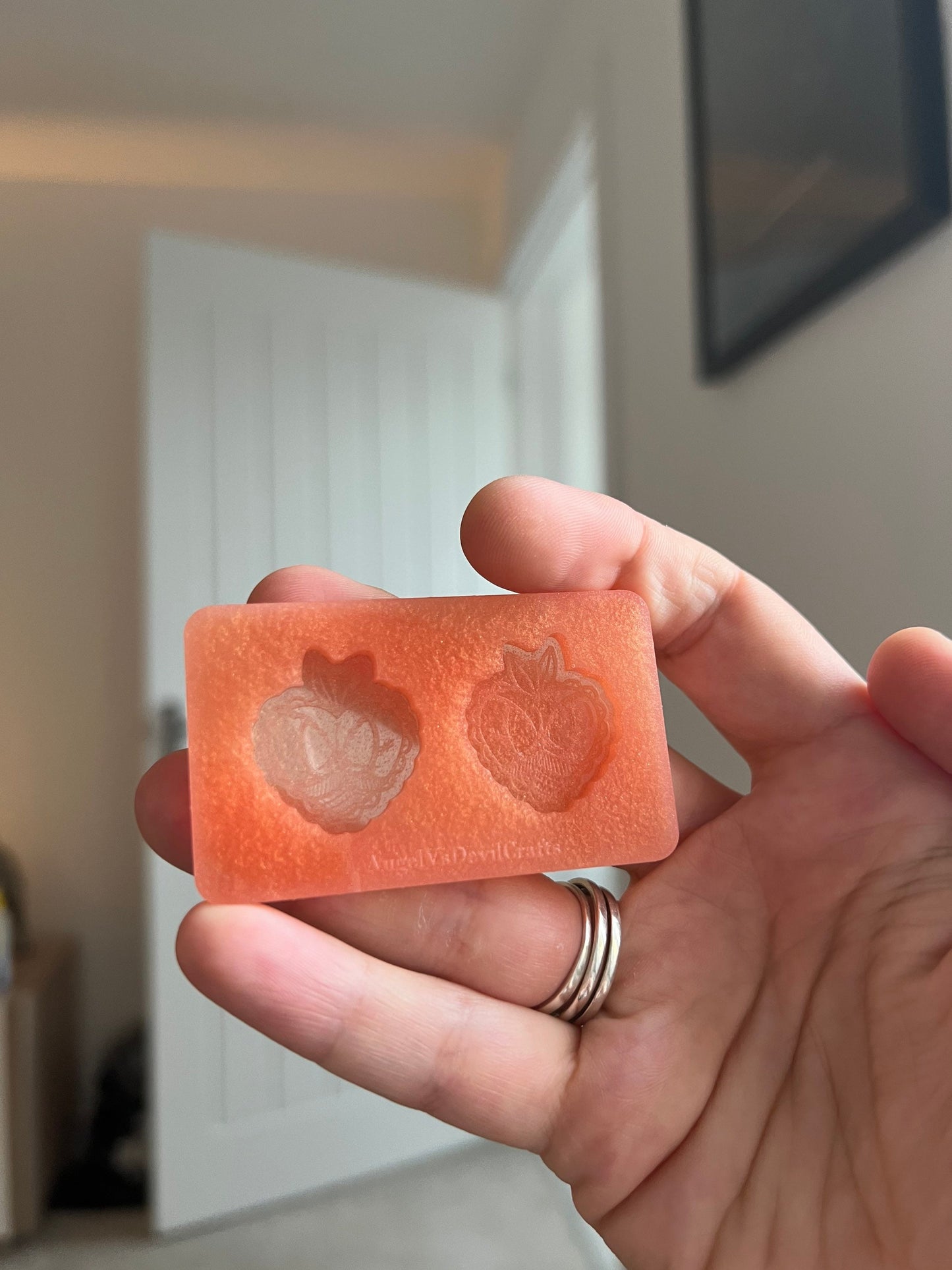 1 inch Rude Peach Butts Silicone Mould