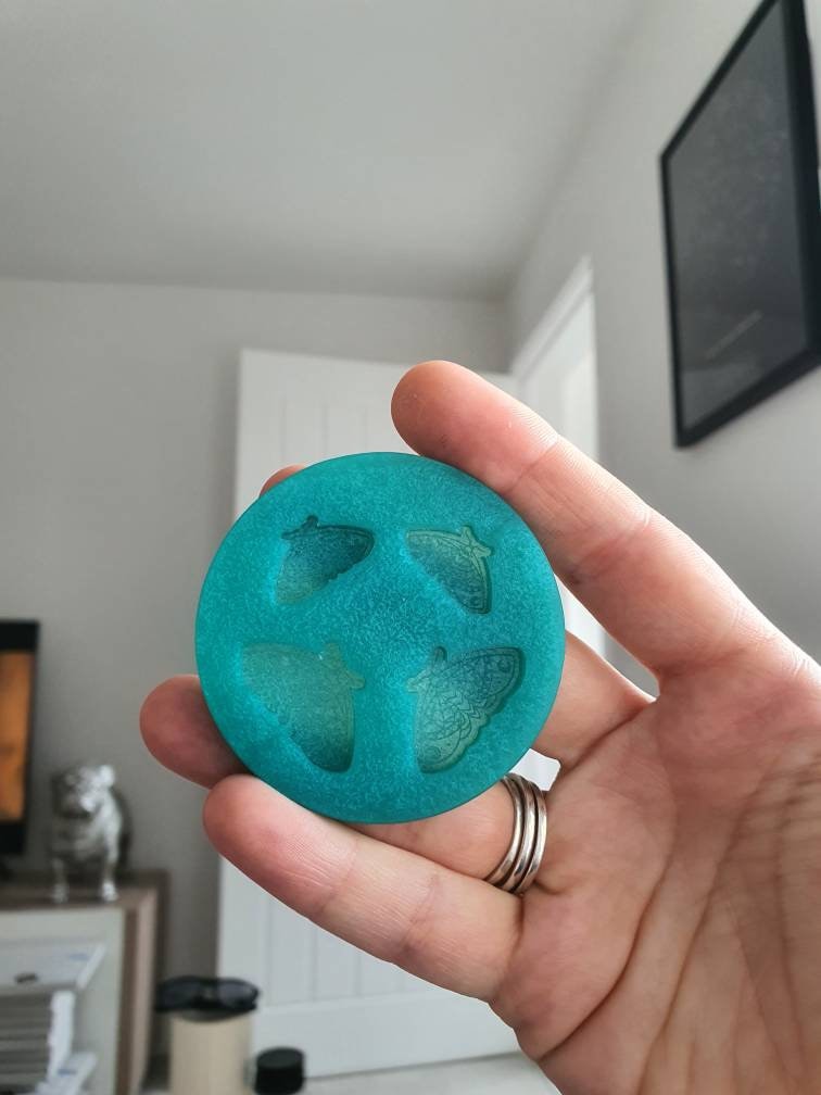 0.75 & 1 inch Mystical Moths Silicone Mould