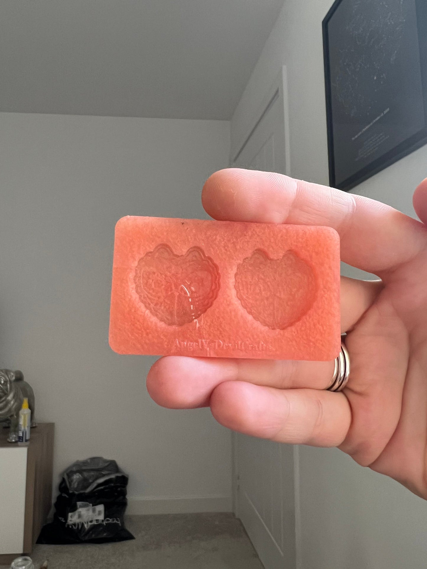 1 inch Cat Butt Hearts Silicone Mould