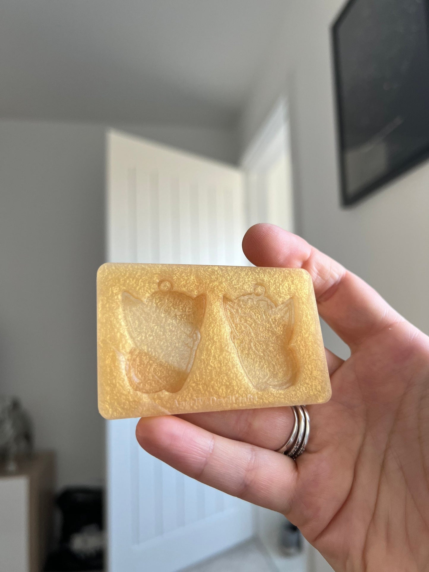 1.5 inch Rude Anatomical Foxy Hearts Silicone Mould