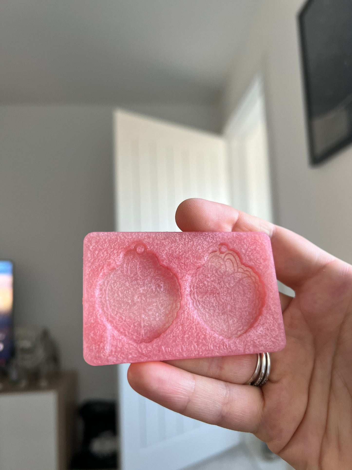 1.5 inch Bunny Butt Hearts Silicone Mould