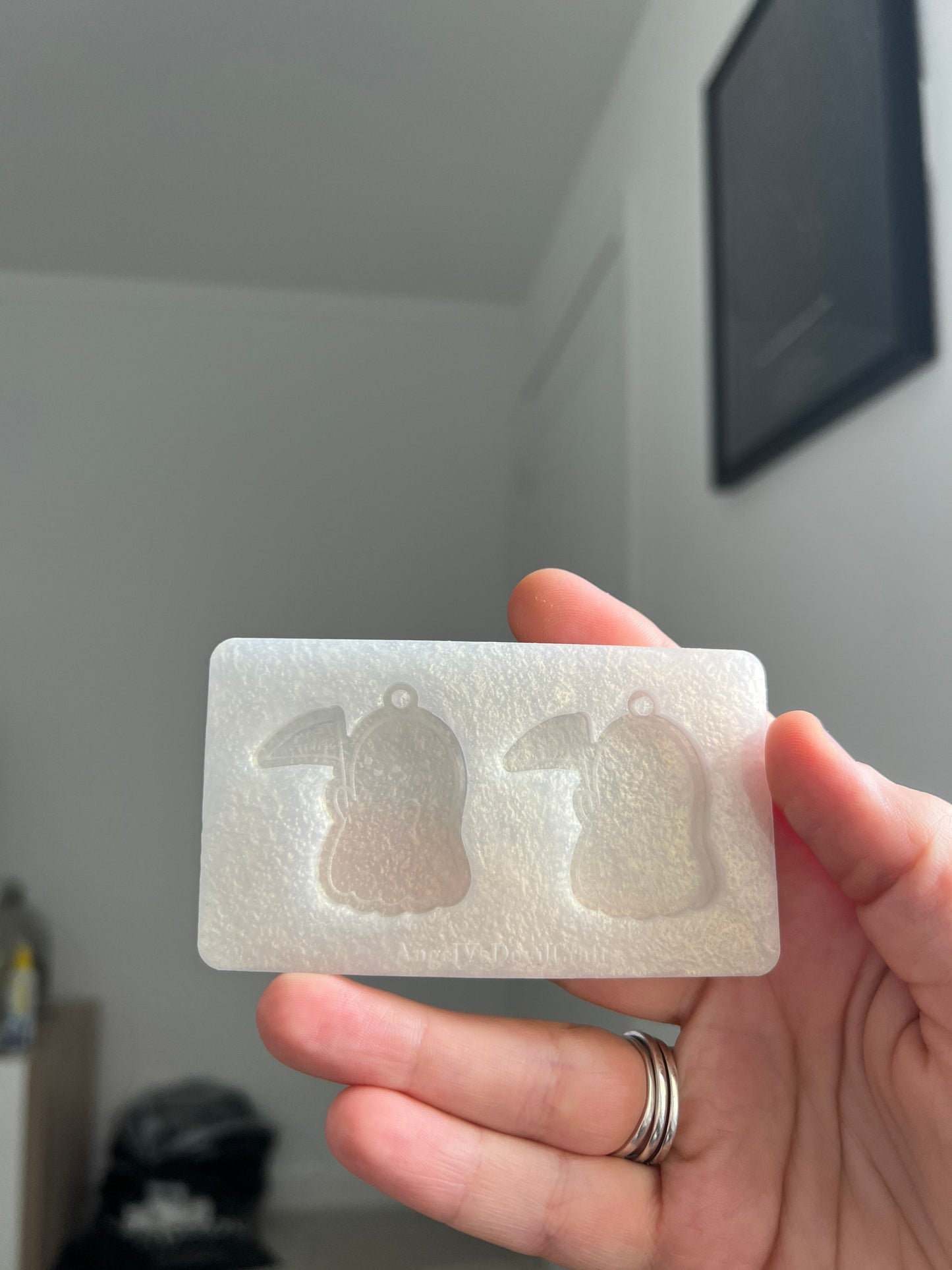 1.5 inch Team Spirit Ghosts Silicone Mould