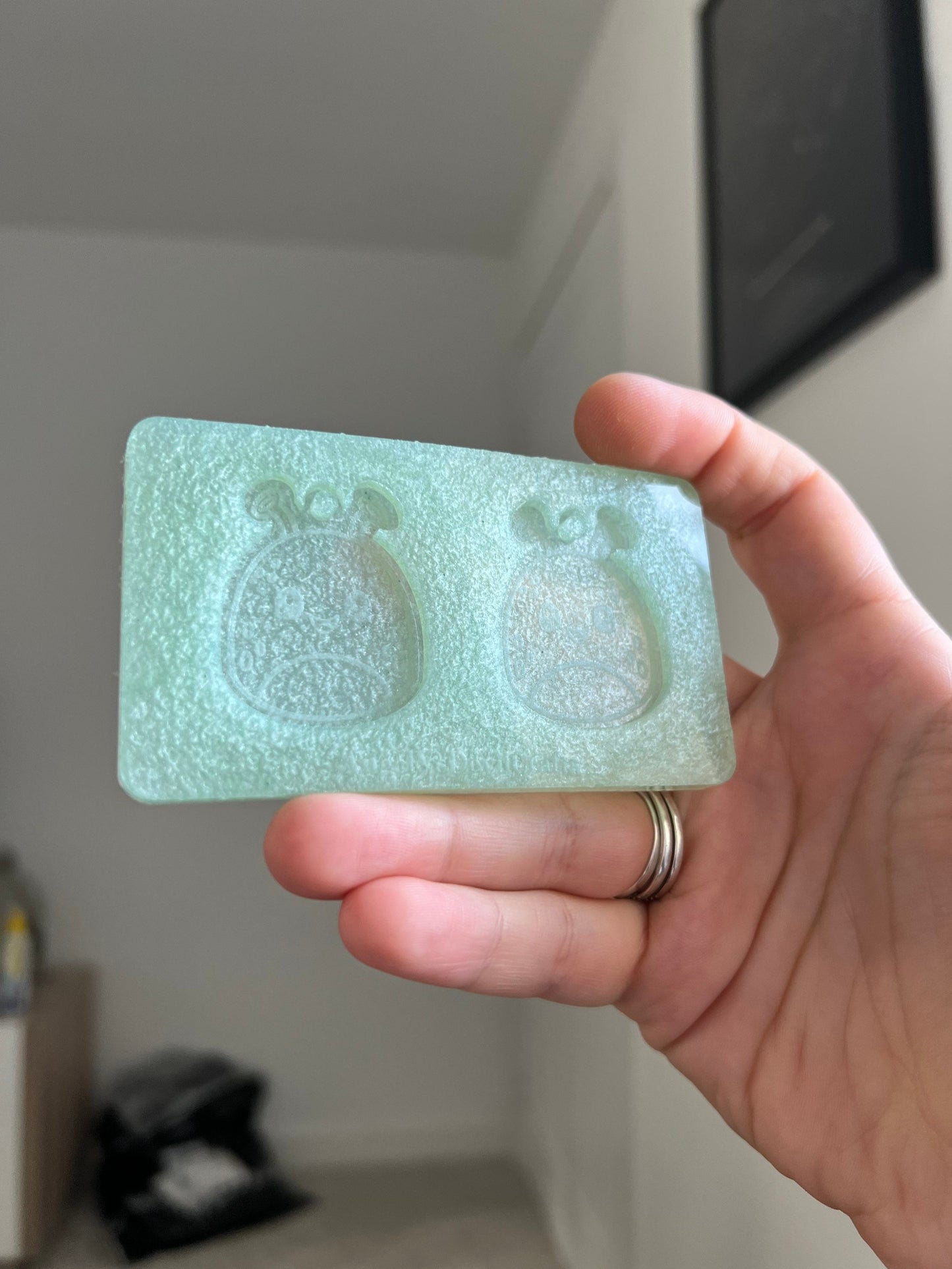 1.5 inch Alien Squishies Silicone Mould