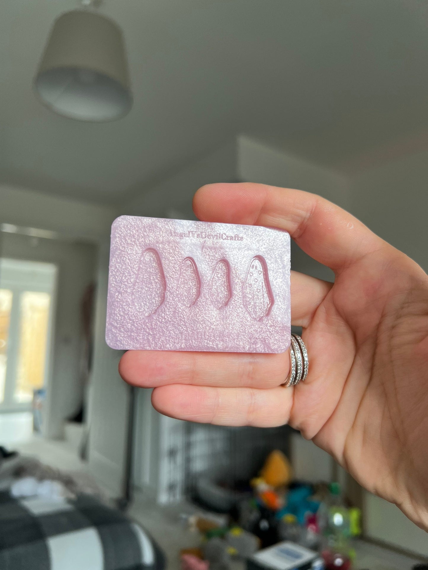 0.75 & 1 inch Heart Ghosts Silicone Mould