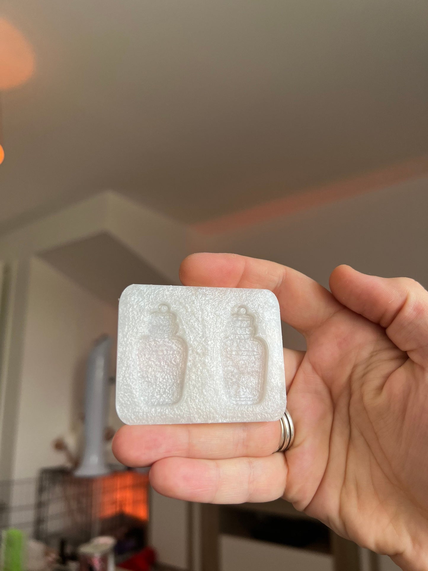 1.5 inch Cute Ghost Potions Silicone Mould