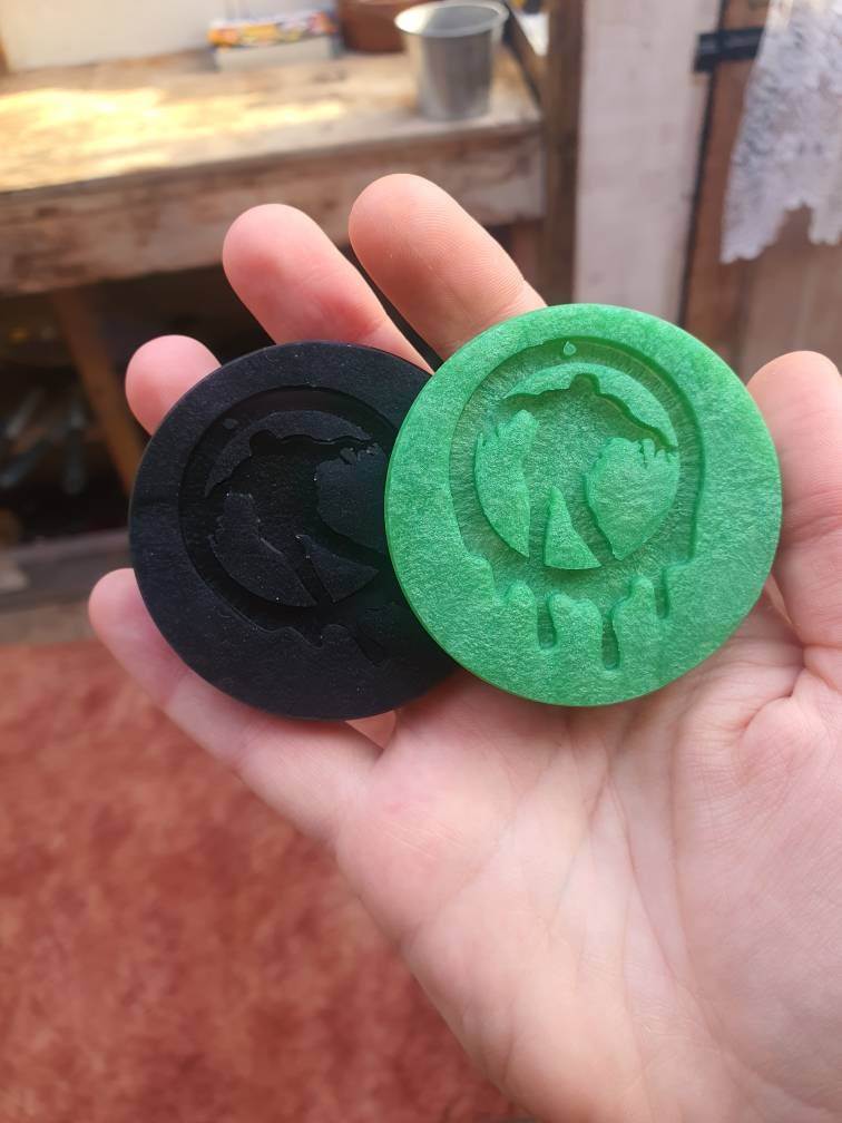 2 Zombie Drip Silicone Moulds