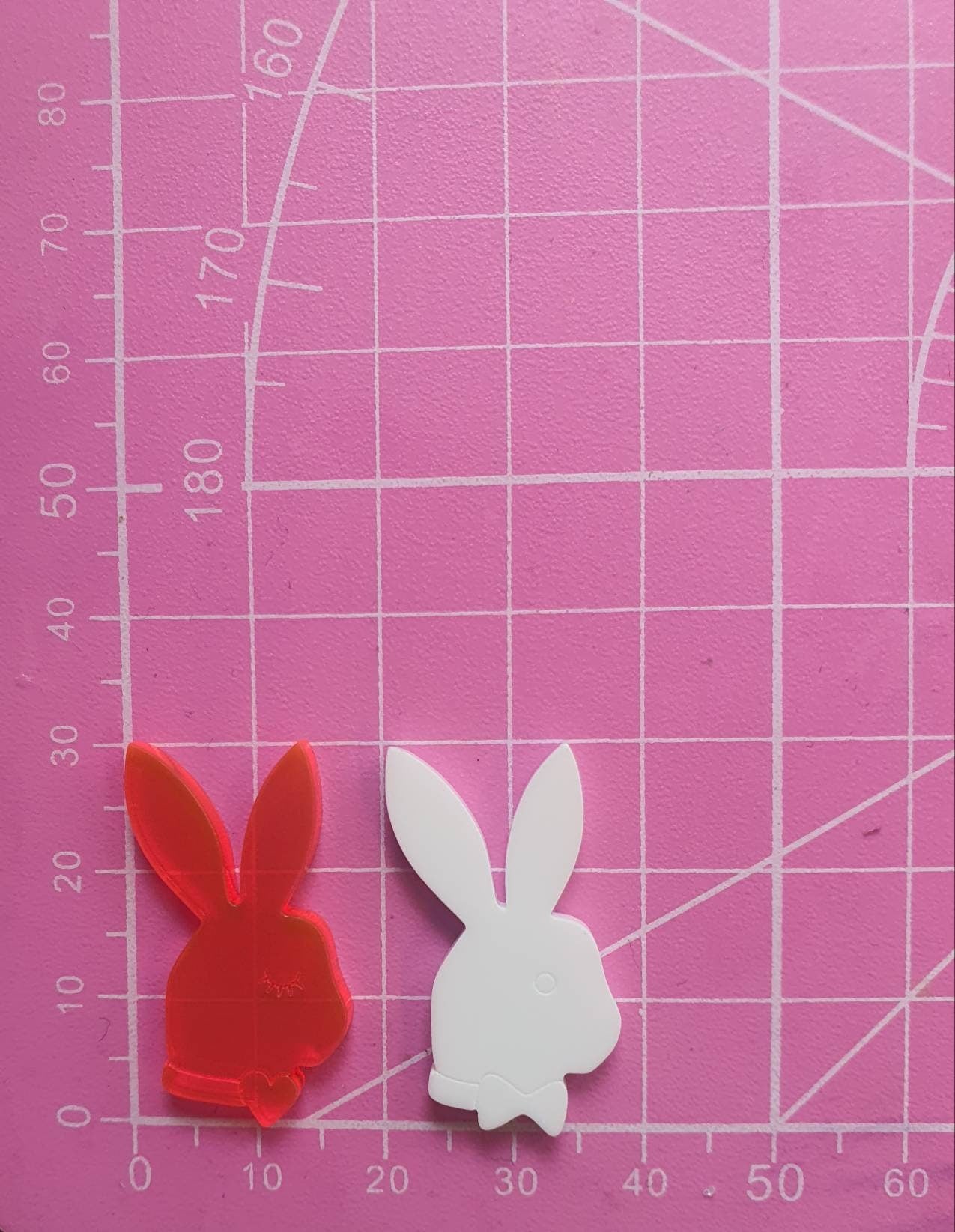 1.1 inch Mr & Mrs Bunny Silicone Mould