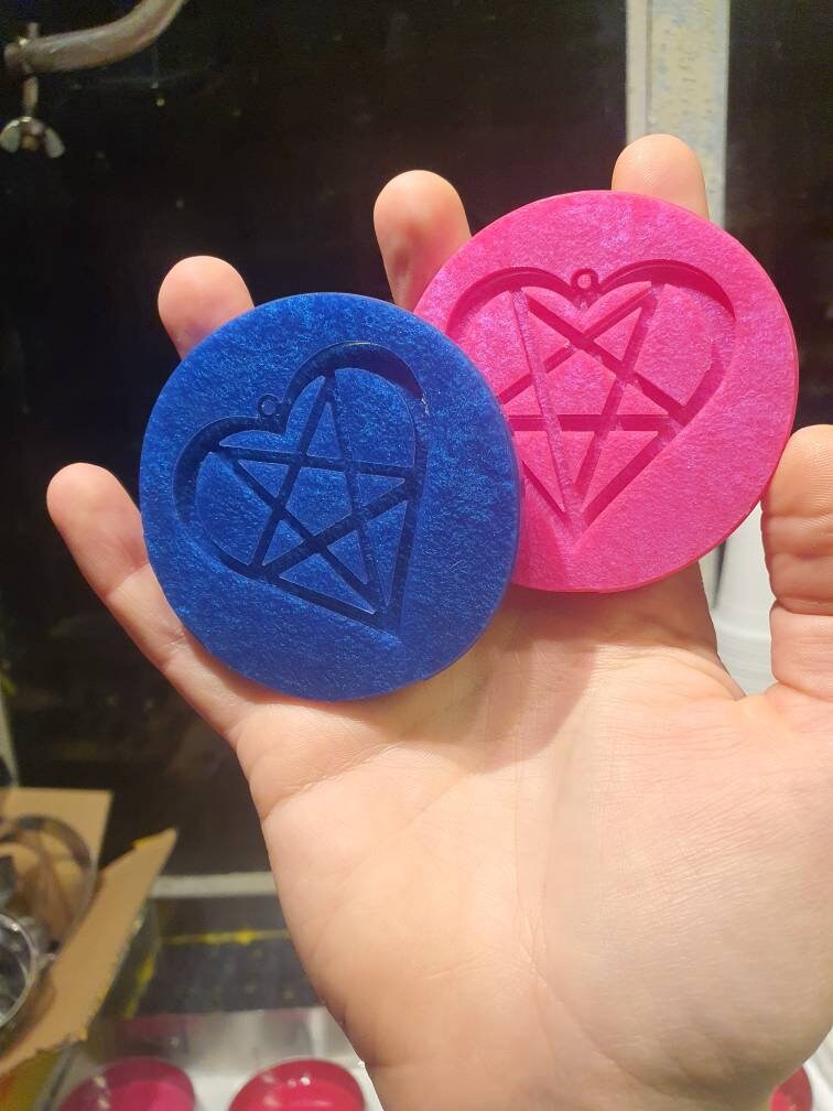 2 Pentagram Heart Earrings Silicone Moulds