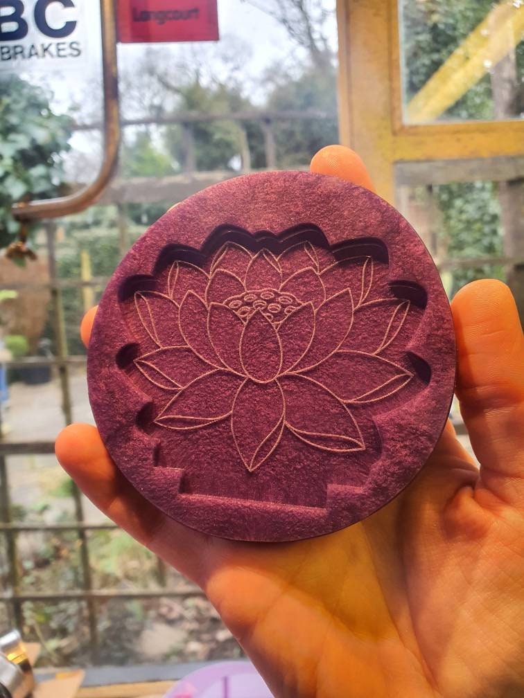 3.5 inch Lotus Flower Insert Silicone Mould