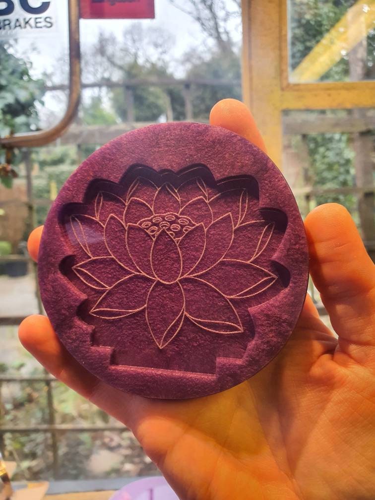 3.5 inch Lotus Flower Insert Silicone Mould