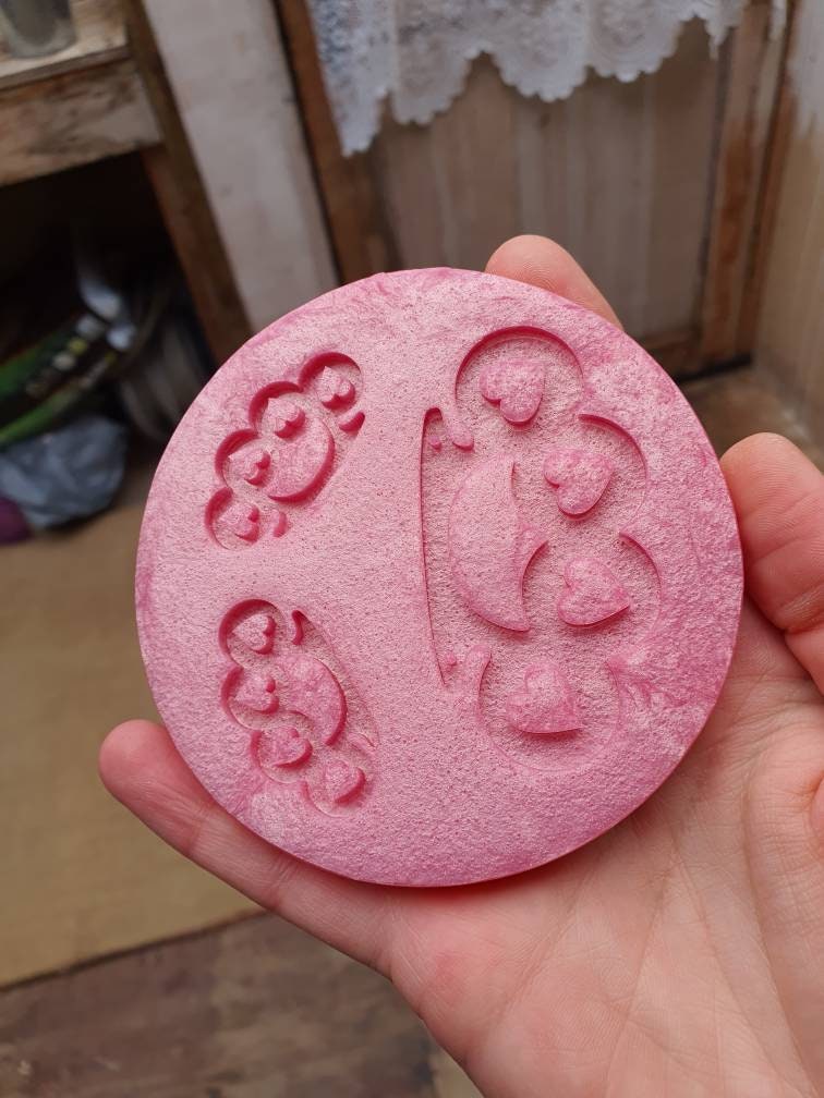 Little & Large Heart Knuckle Dusters Silicone Mould
