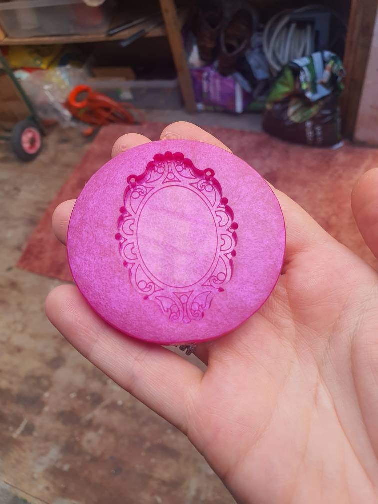 2.3 inch Cameo Silicone Mould