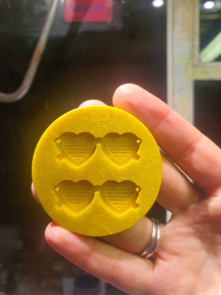 1.5 inch Heart Sunglasses Silicone Mould