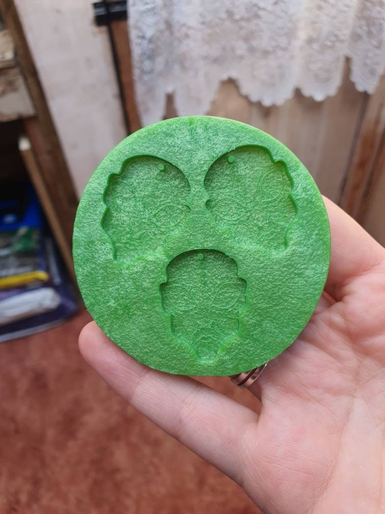 Small Alien Heads Silicone Mould