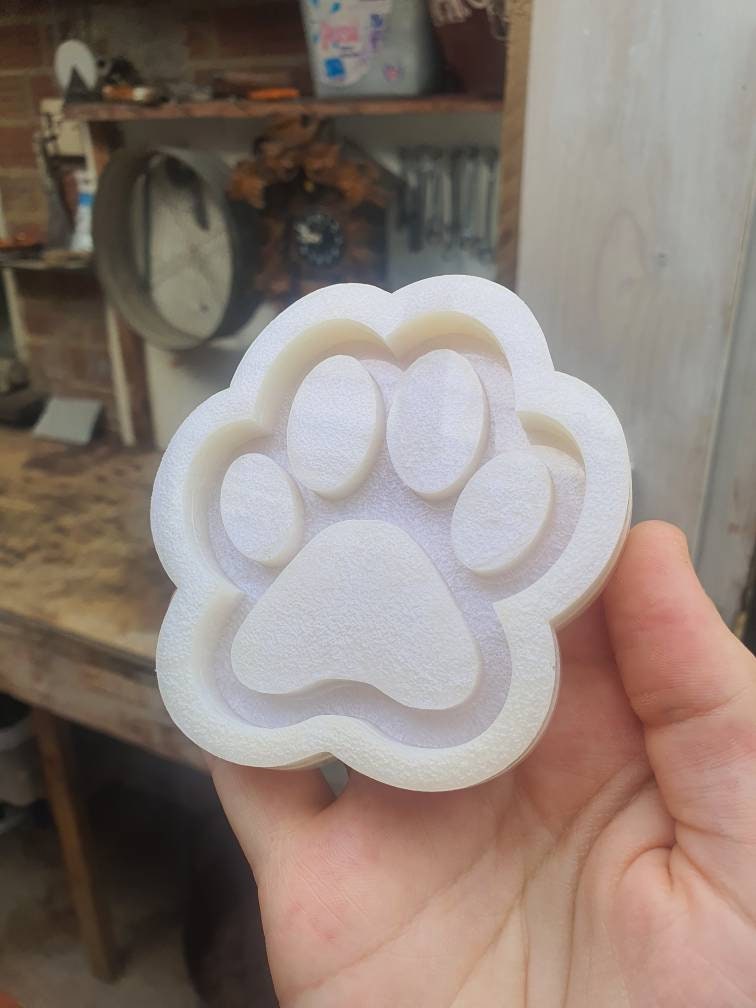 3 inch Paw Shaker Silicone Mould