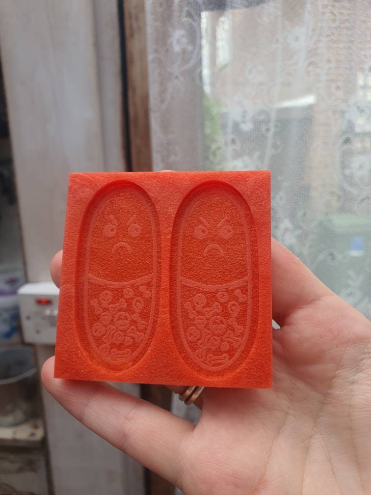 2.5 inch Angry Pills Silicone Mould