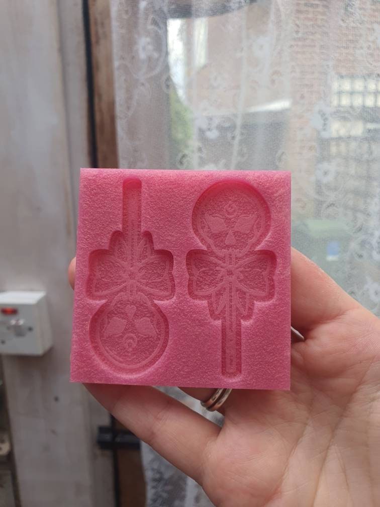 2.5 Skull Lollipops Silicone Mould