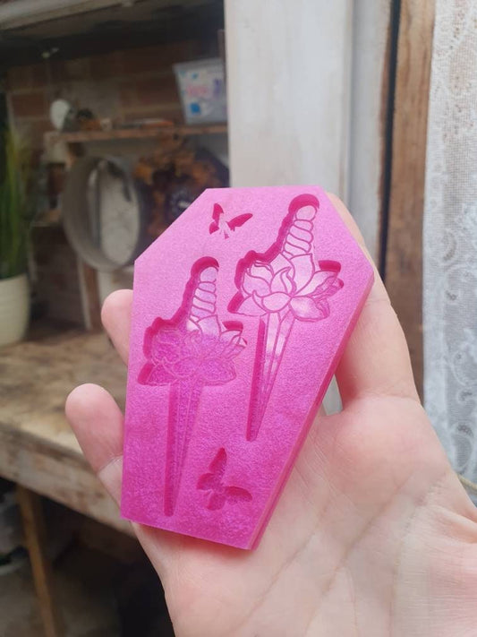 3 inch Floral Daggers Silicone Mould