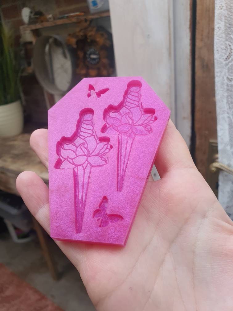 3 inch Floral Daggers Silicone Mould