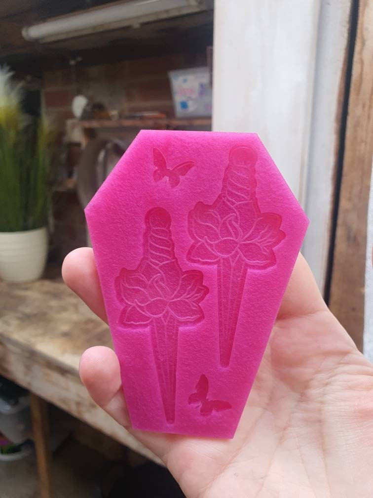 3 inch Floral Daggers Silicone Mould