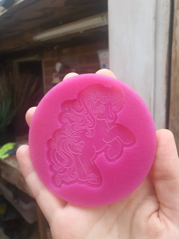 3 inch Gothic Unicorn Silicone Mould