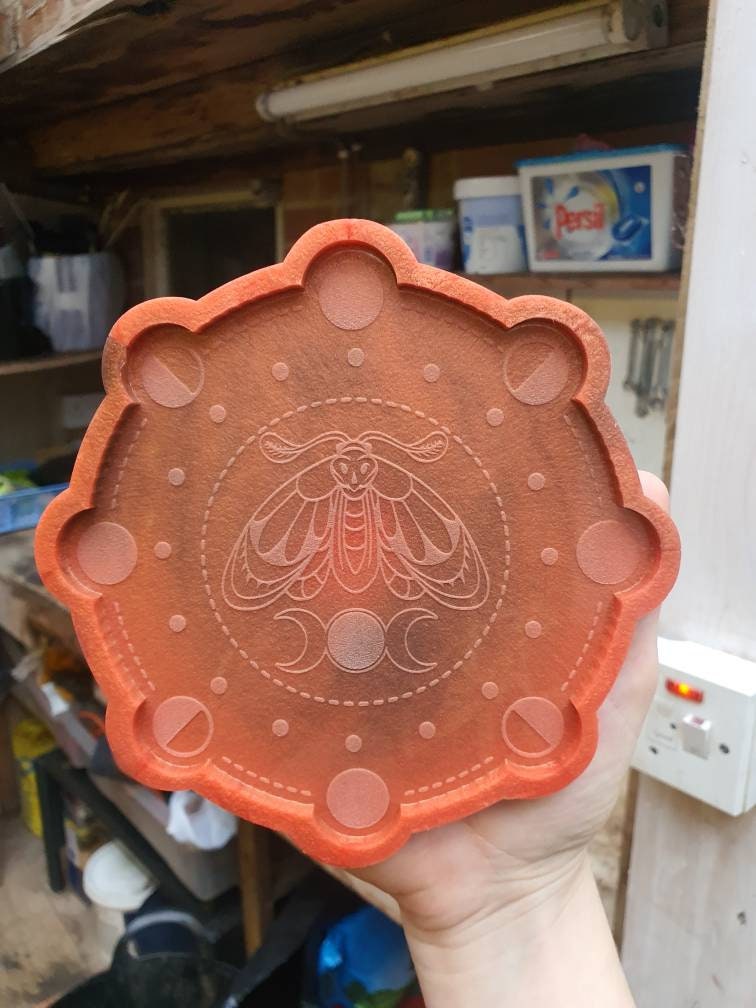 6 inch Moonphase Moth Circle Silicone Mould