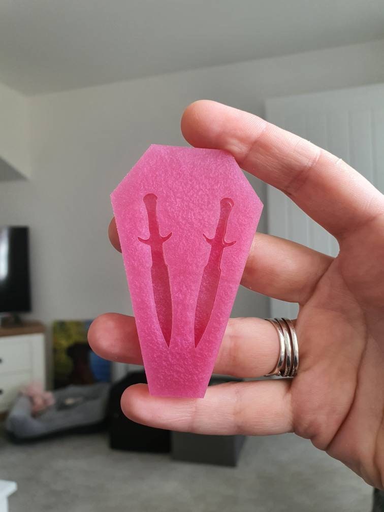 2 inch Daggers Silicone Mould
