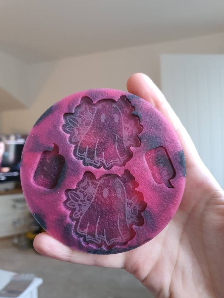 2 inch Floral Ghosts Silicone Mould