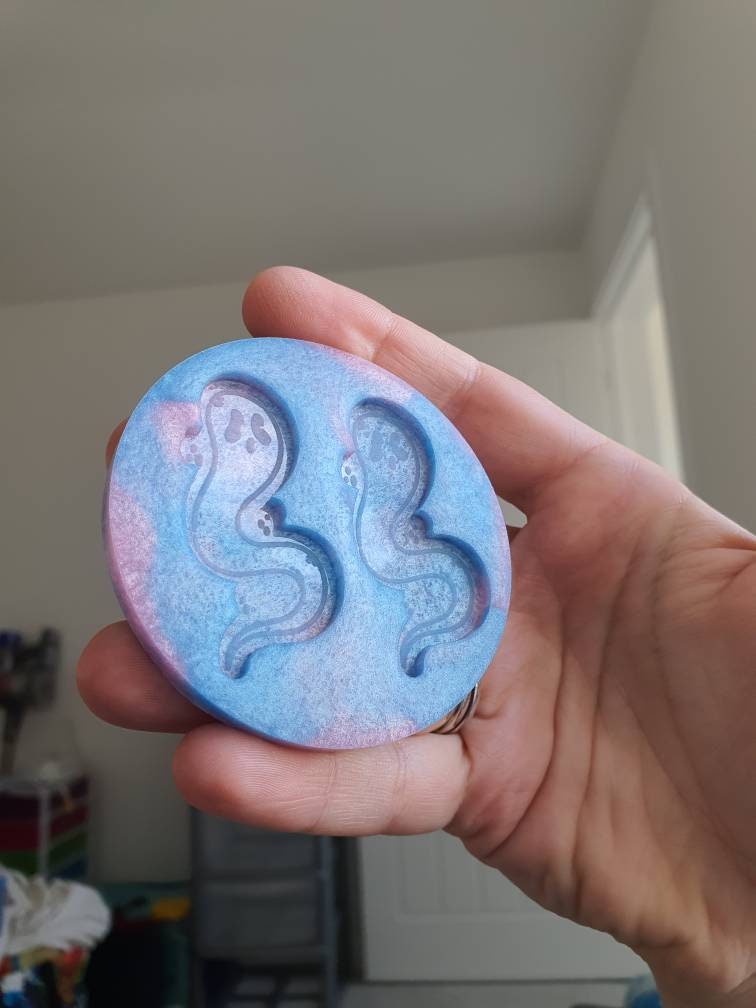 2 inch Swirly Ghosts Silicone Mould