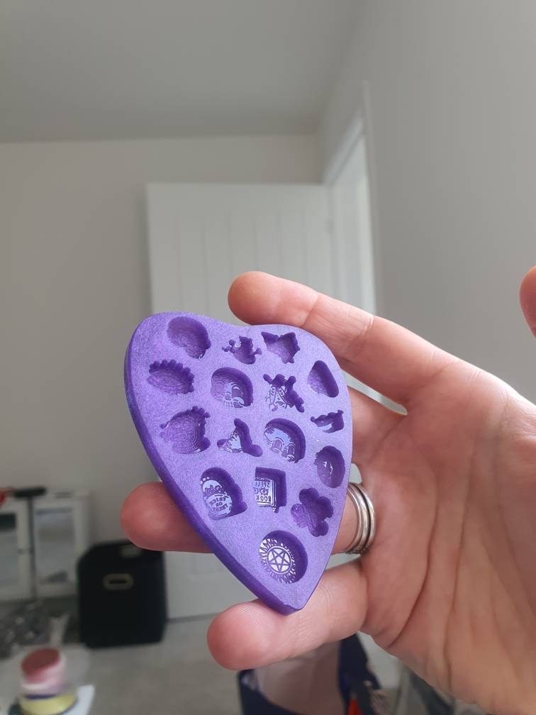 Tiny Halloween Filler Bits Pallette Set 1 Silicone Mould