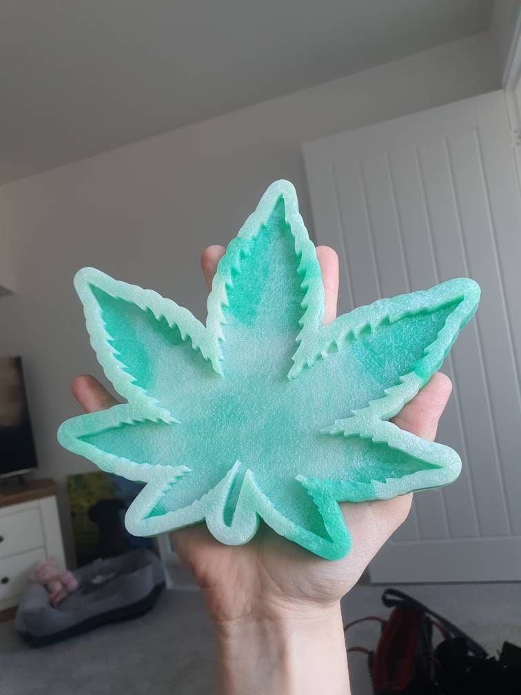 7 inch Weed Leaf Silicone Mould