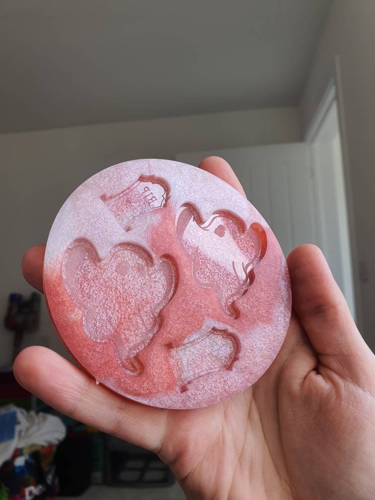 2 inch Graveyard Ghosts Silicone Mould