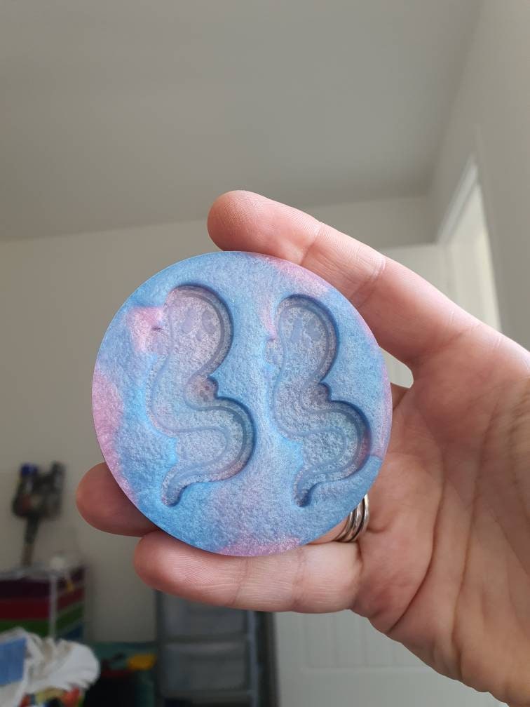 2 inch Swirly Ghosts Silicone Mould