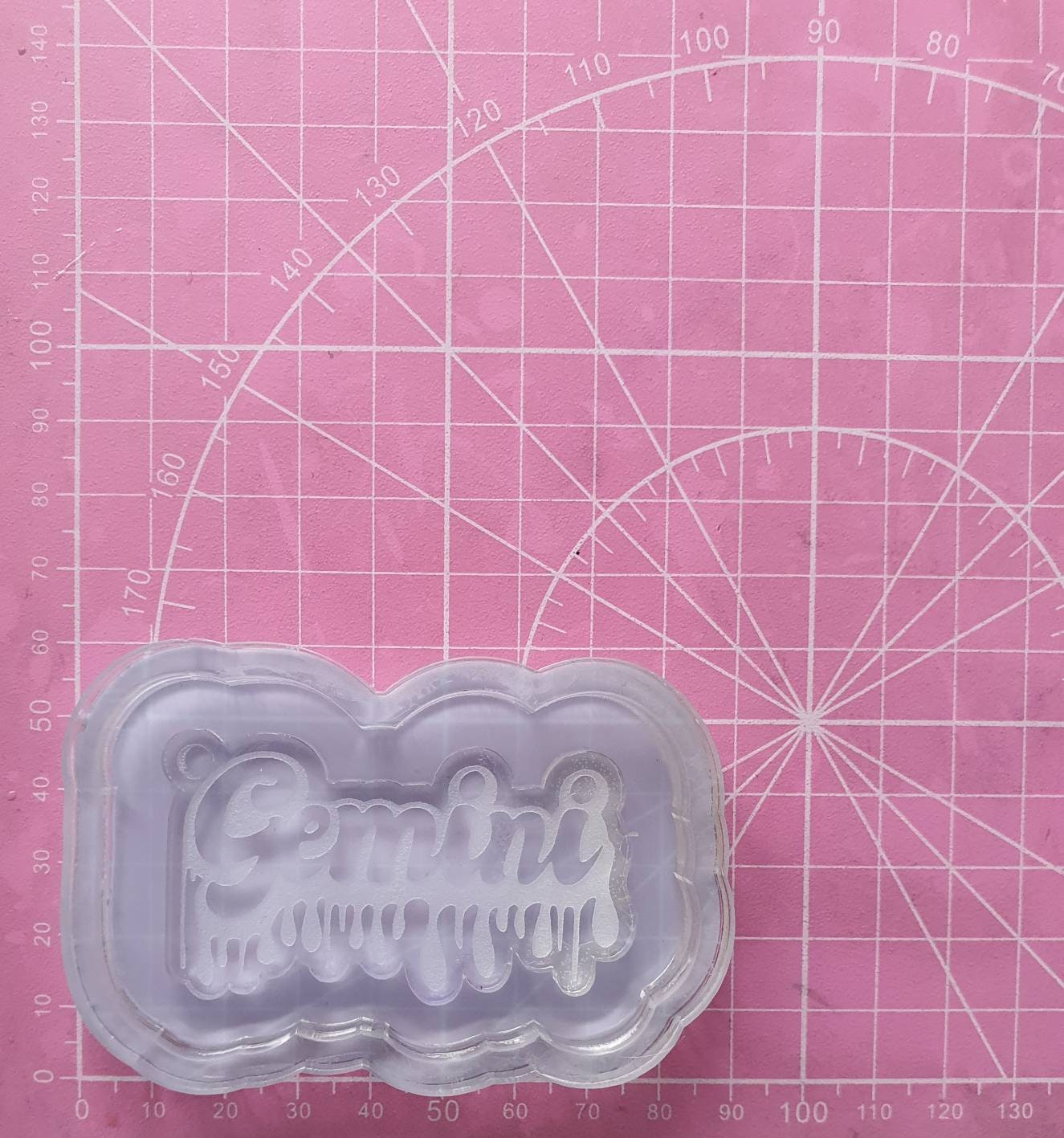 Dripping Gemini Keyring Silicone Mould