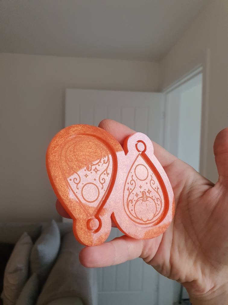 2.5 inch Pumpkin Planchettes Silicone Mould