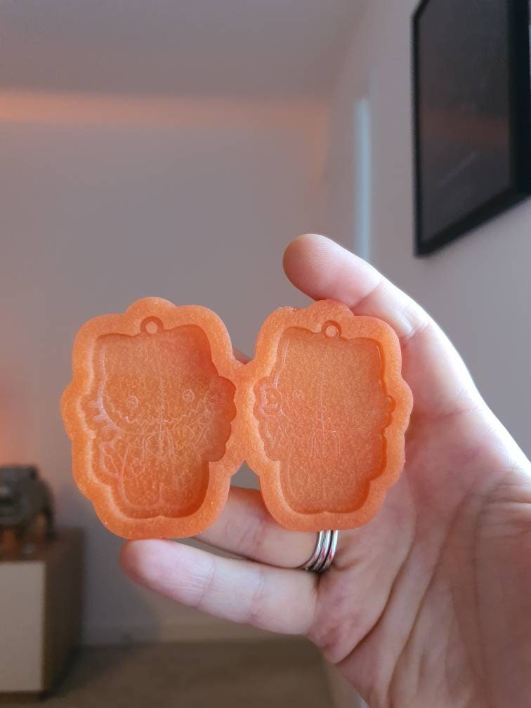 2 inch Scarecrow Cats Silicone Mould