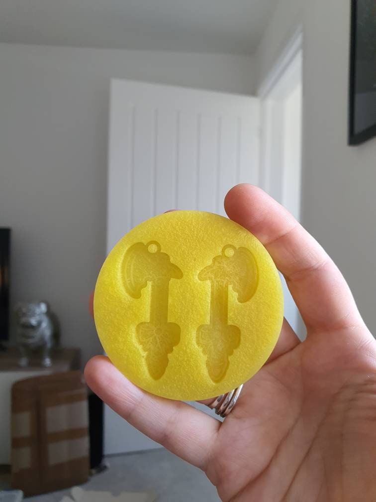 2 inch Bow Axes Silicone Mould