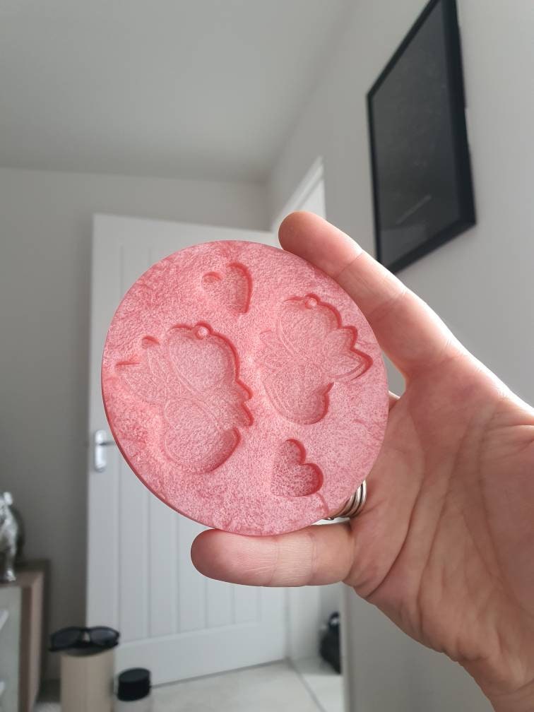 1.75 inch Pretty Hearts Silicone Mould