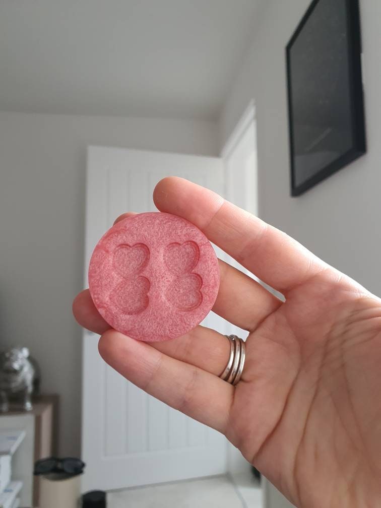 1 inch F Off Hearts Silicone Mould