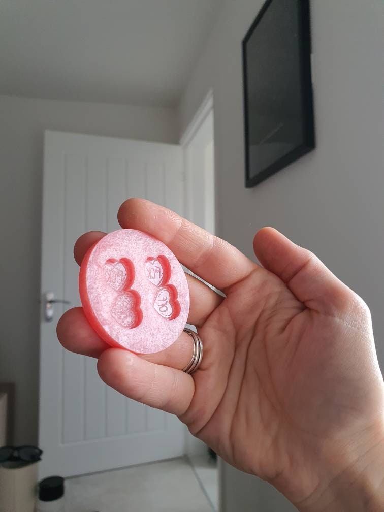 1 inch F Off Hearts Silicone Mould