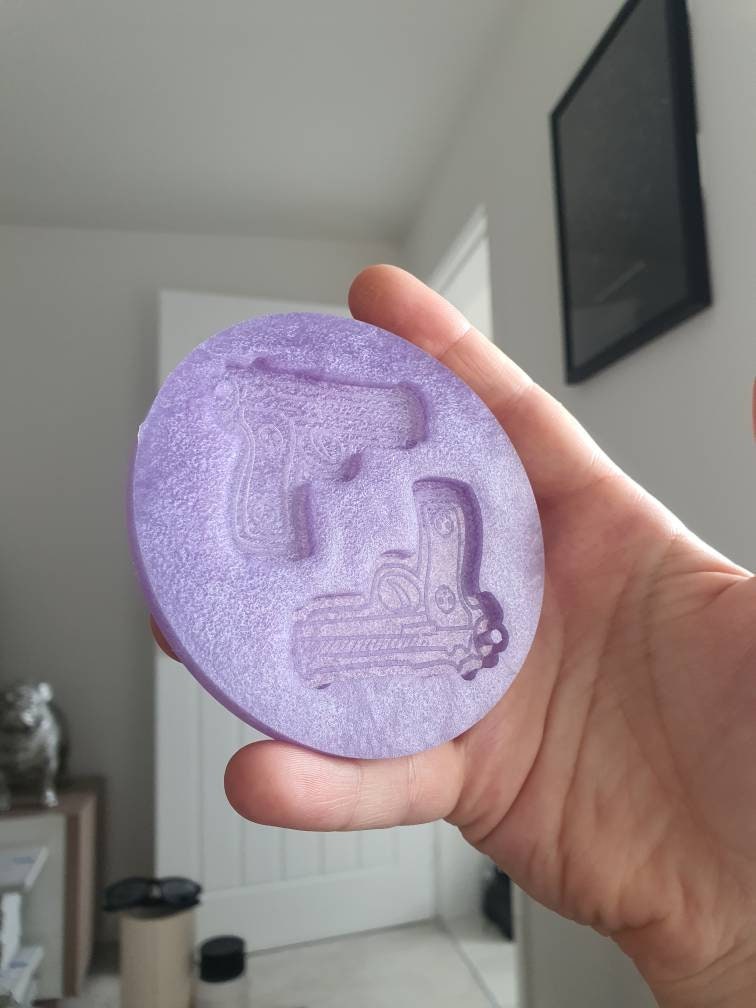 2 inch Skull Guns Silicone Mould