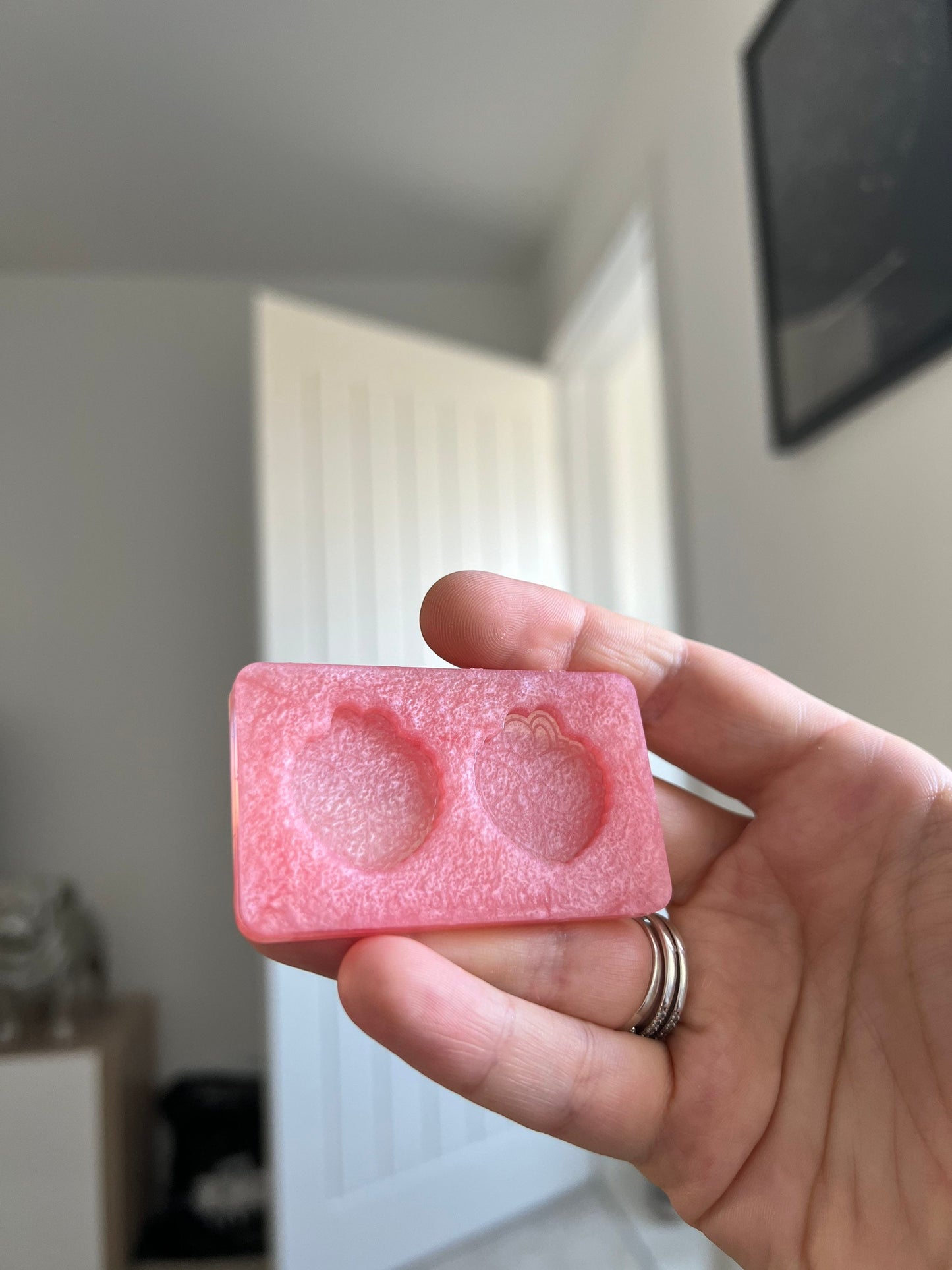 1 inch Bunny Butt Hearts Silicone Mould