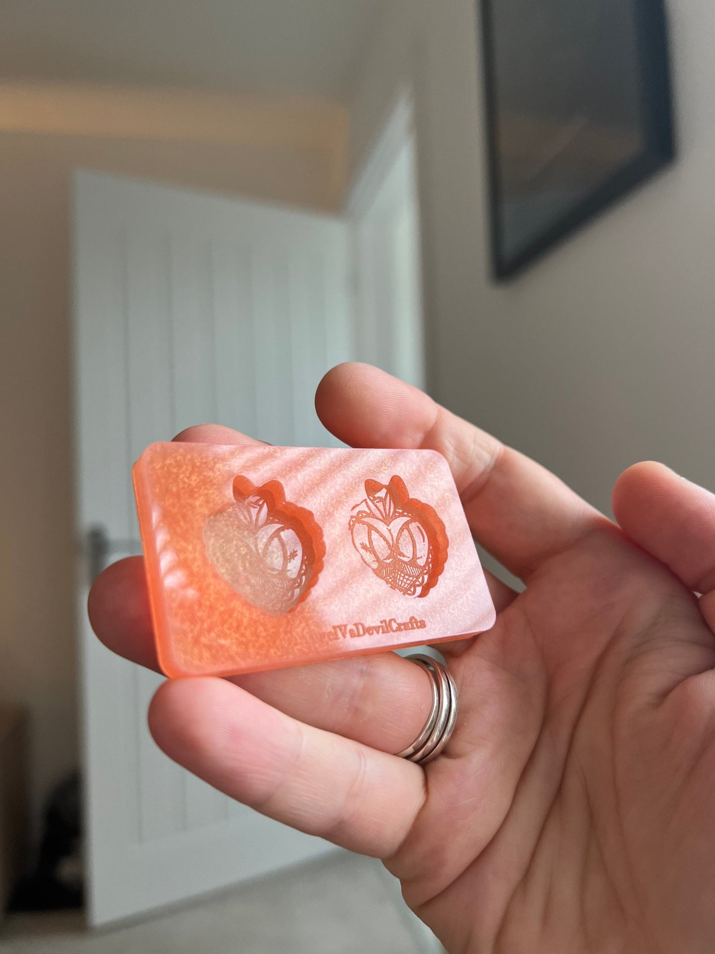 1 inch Rude Peach Butts Silicone Mould