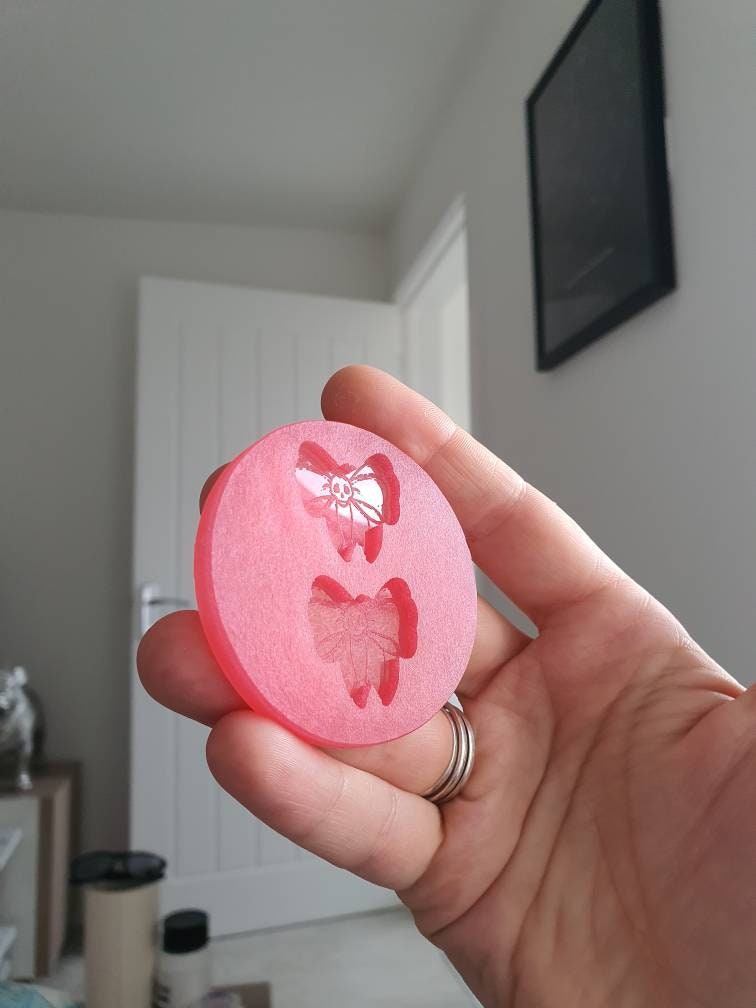 1 inch Skull Bows Silicone Mould